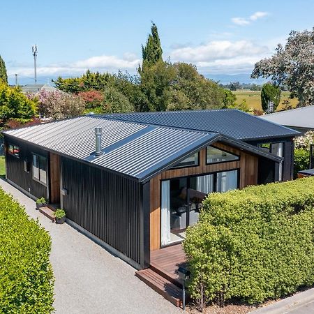 Black Barn Modern: Luxe Martinborough Escape Exterior foto